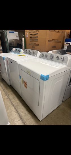 Set top load Maytag steam gas  white
