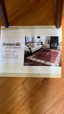 Thomasville 8x10 Carpet