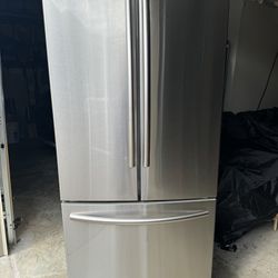 Samsung Stainless French Doors Lower Freezer 21.8 Cu Ft Refrigerator 4 Years Old No Ice Maker 