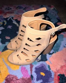 Women’s Boots Size 8