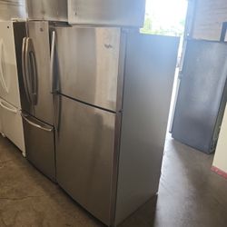Whirlpool 18 Cubic Foot Refrigerator