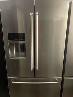 36 wide stainless steel Kitchenaid French door fridge for only $1,200