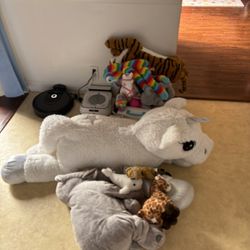 Stuffed Animals / Toys 