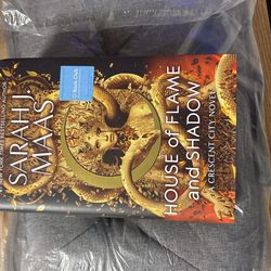 House Of Flame And Shadow - A Crescent City Novel 