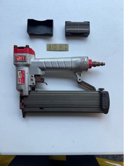 Nail gun