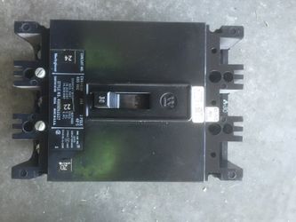 Electrical circuit breaker