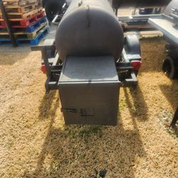 Bullet Style Pull Behind Grill