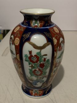 Yamayo Japan Imari Porcelain Vase 7" Hand Painted Cobalt Blue & Gold