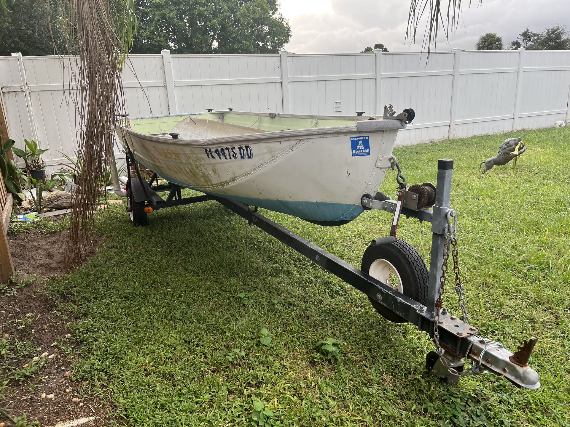 Jon Boat WITH TRAILER