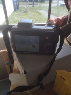 Olympus SP-600UZ Digital Camera 