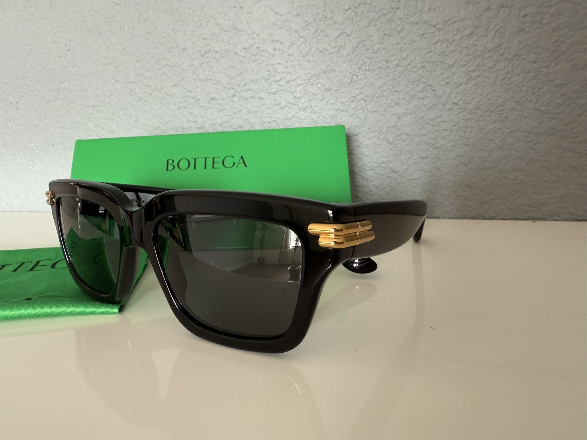 Bottega Veneta Sunglasses