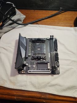 GIGABYTE X570 I AORUS PRO WIFI