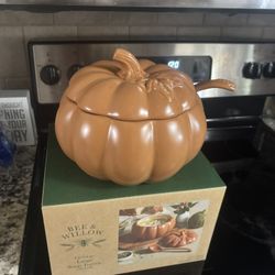 Pumpkin Soup Tureen 