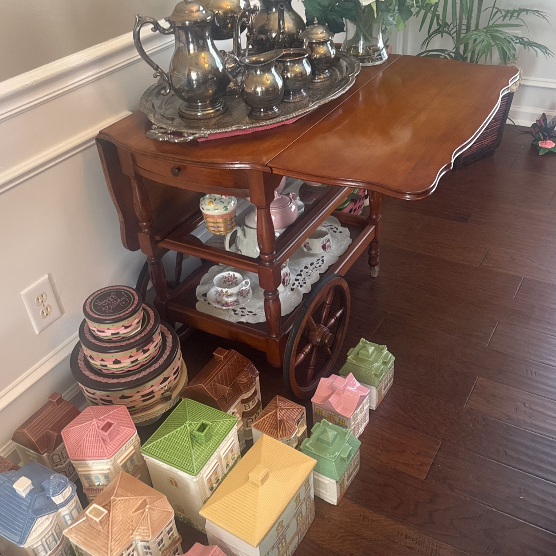 Tea Cart Vintage
