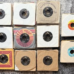 Lot Of 114 Elvis, Rolling Stones And Beach Boys 45s Records