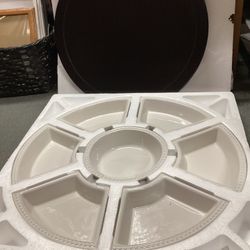 20in Lazy Susan w/ 7 Serving Trays