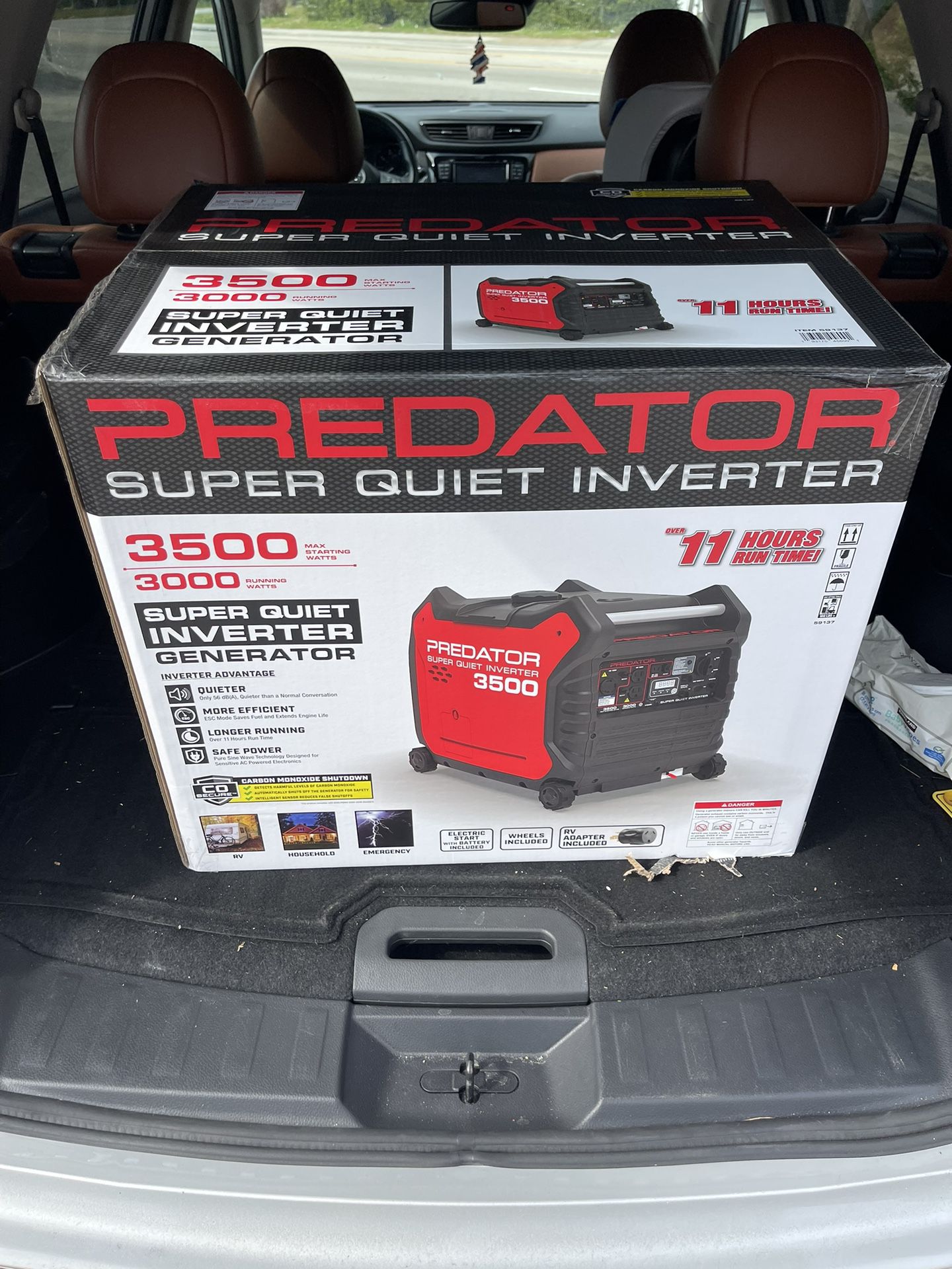 Predator  Inverter 3500 Watts  $650 New In Box Never Used 
