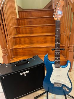 Squier Classic Vibe Stratocaster w/ Boss Katana 100 Watt Effects Amp