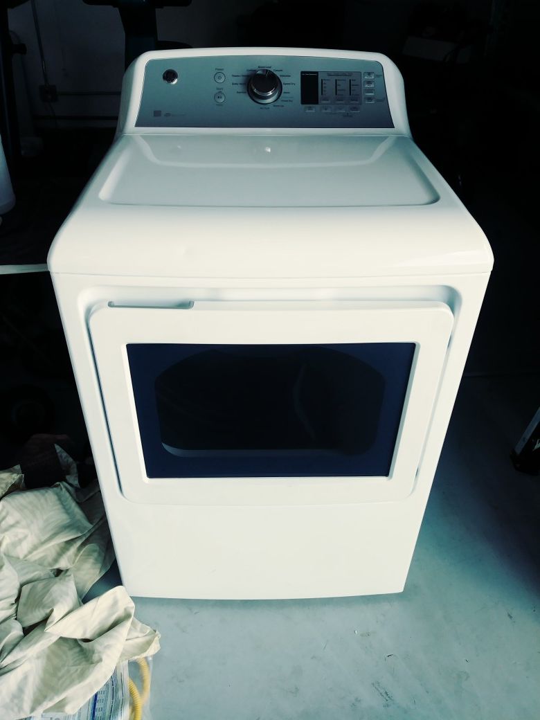 GE Gas Dryer, Model GTD65GBSJ3WS