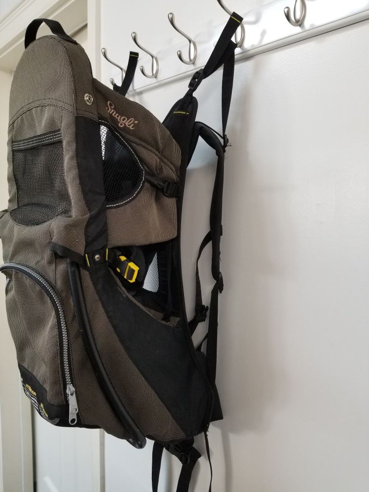 Cross Country Snugli Baby Backpack Carrier For Hiking for Sale in Maple