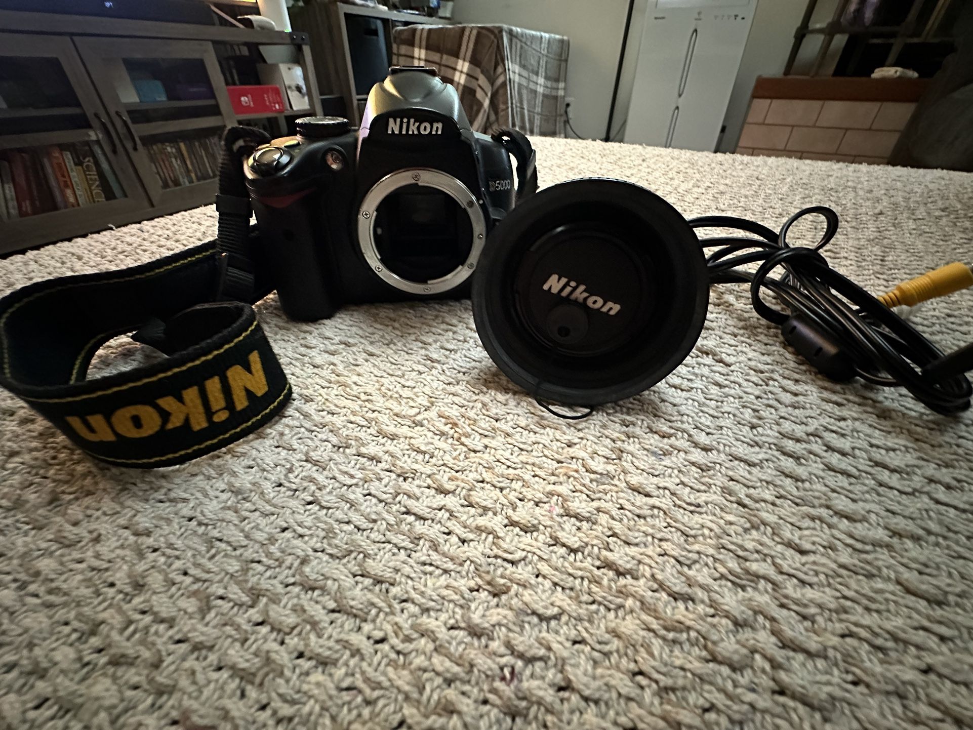 Nikon D5000