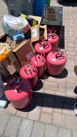 Free Balloon helium tank - 6 tanks