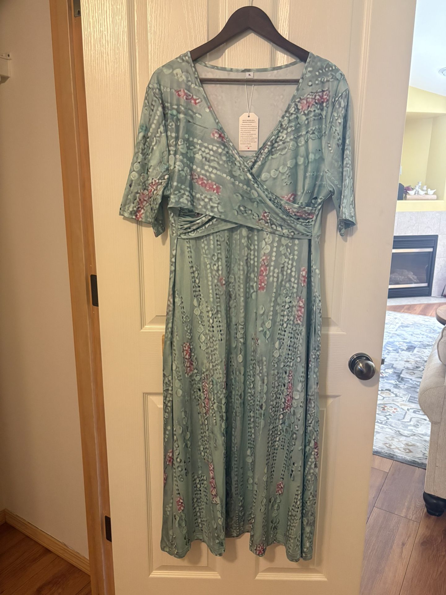 Green Plant Print Side Pocket Midi-Dress