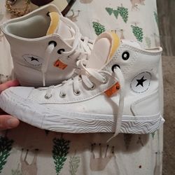 Women's Converse Size 5