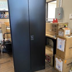 BRAND NEW Mlezan Metal Garage Storage Cabinet in 31.5" W x 71" H x 15.7" D Black Cabinet 5 Tier Shelves with Doors