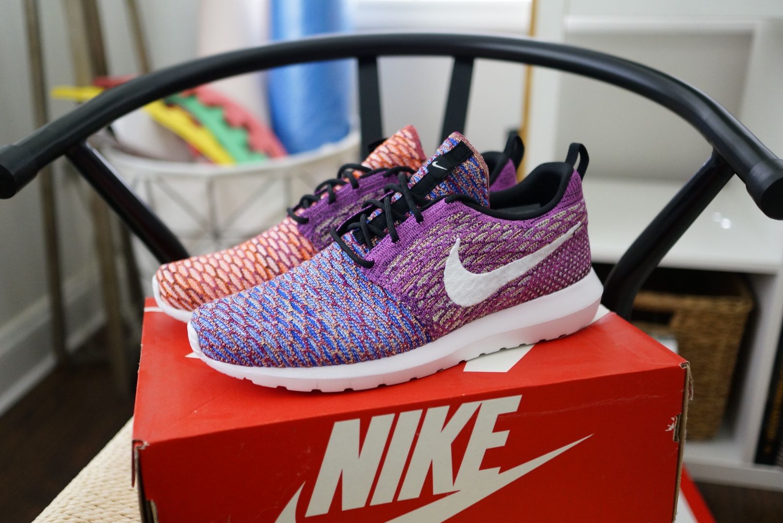 Nike Roshe Run Random Yarn Size Flyknit