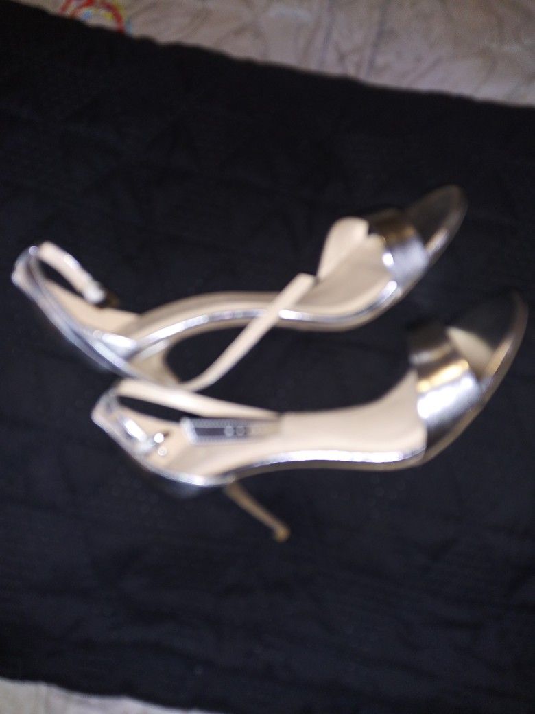 High Heel Silver Shoes Size 10