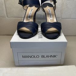 Manolo Blahnik Adeustrap navy blue 37.5 7.5 EUC box and bag