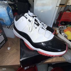 Jordan 11 size 10