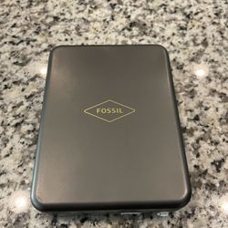 **NEW** Fossil Wallet 
