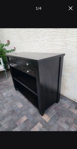 Beautiful Pottery Barn Console
