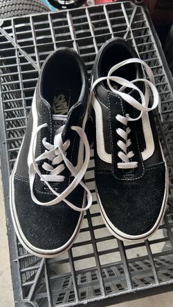 9.5 Black and White Vans