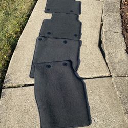 Car Floor Mats For a Jeep Cherokee 2024- Never Used