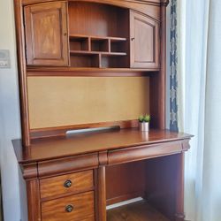 Real Wood Desk With Hutch And Filing Drawer. 