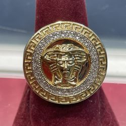 10K Gold Medusa Ring 