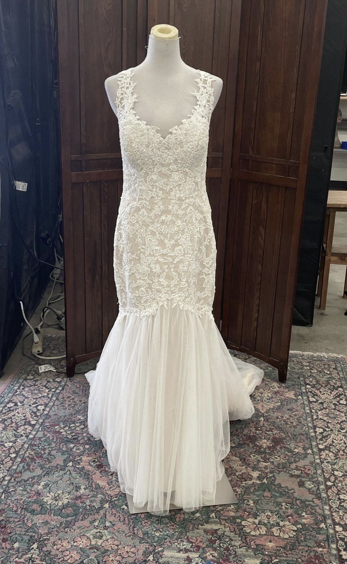 Davids Bridal Venice lace trumpet wedding dress