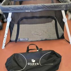 Guava Lotus lightweight travel crib