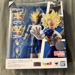 SHFIGUARTS SUPER SAIYAN VEGETA