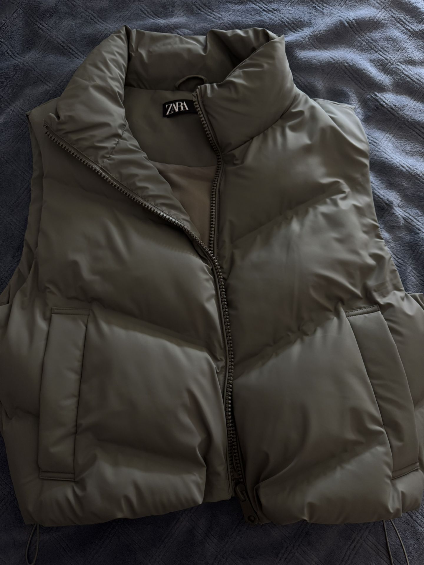 Zara Women’s Puffer Vest