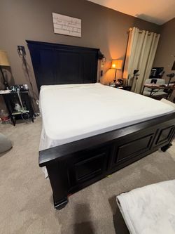 Queen-size adjustable bed. No mattress