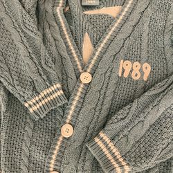 1989 (taylor’s version) cardigan (S)