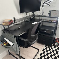 DESK & MONITOR ONLY‼️‼️‼️‼️