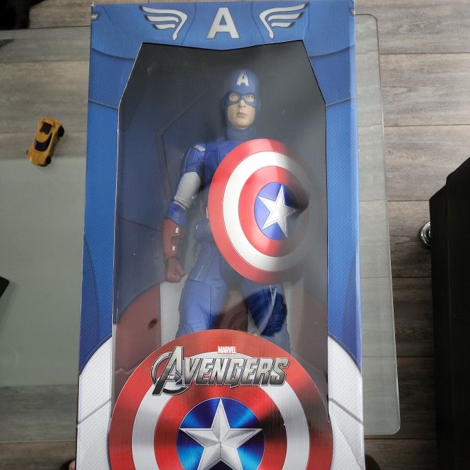 Avengers 2012 Chris Evans Captain America 18 inch NECA 1/4 scale Action Figure
