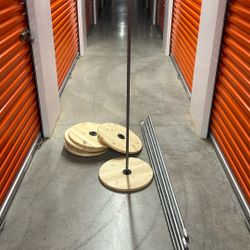 (6) Rod Columns And Pipes With Pine Wood Base And 1/2 Flange 