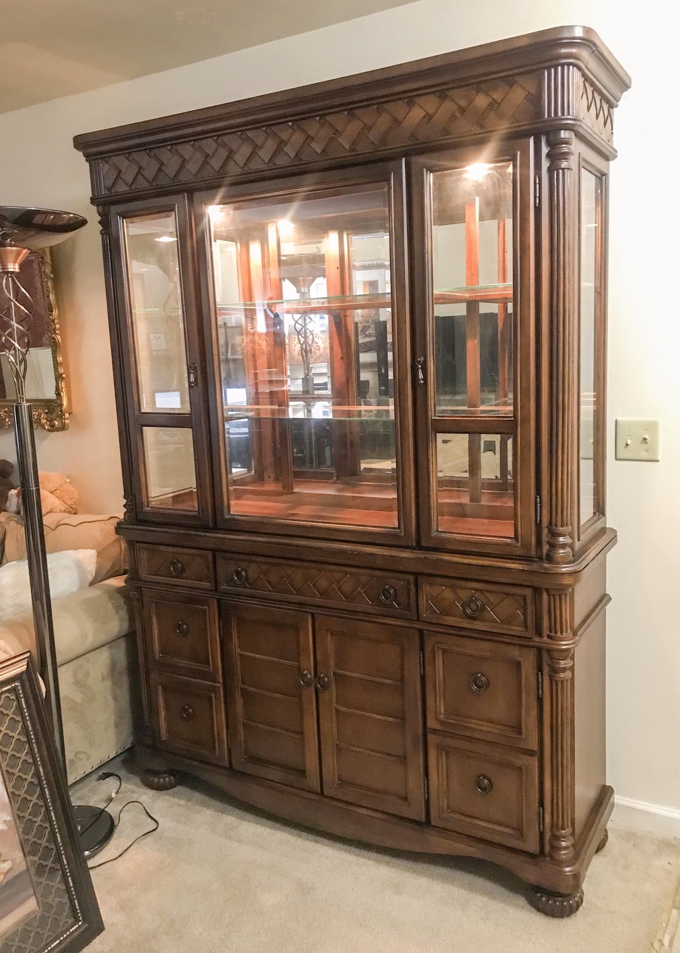 Beautiful modern china cabinet like new