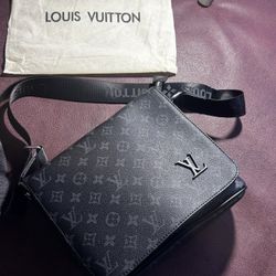Louis Vuitton Bag Clean Black 